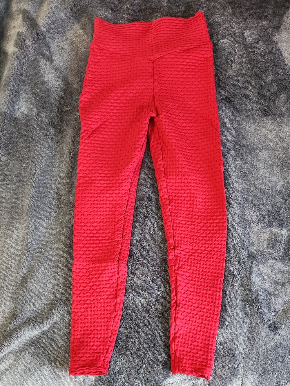 Red Textured Scrunch Leggings